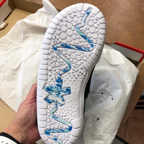 running shoes healthcare discount